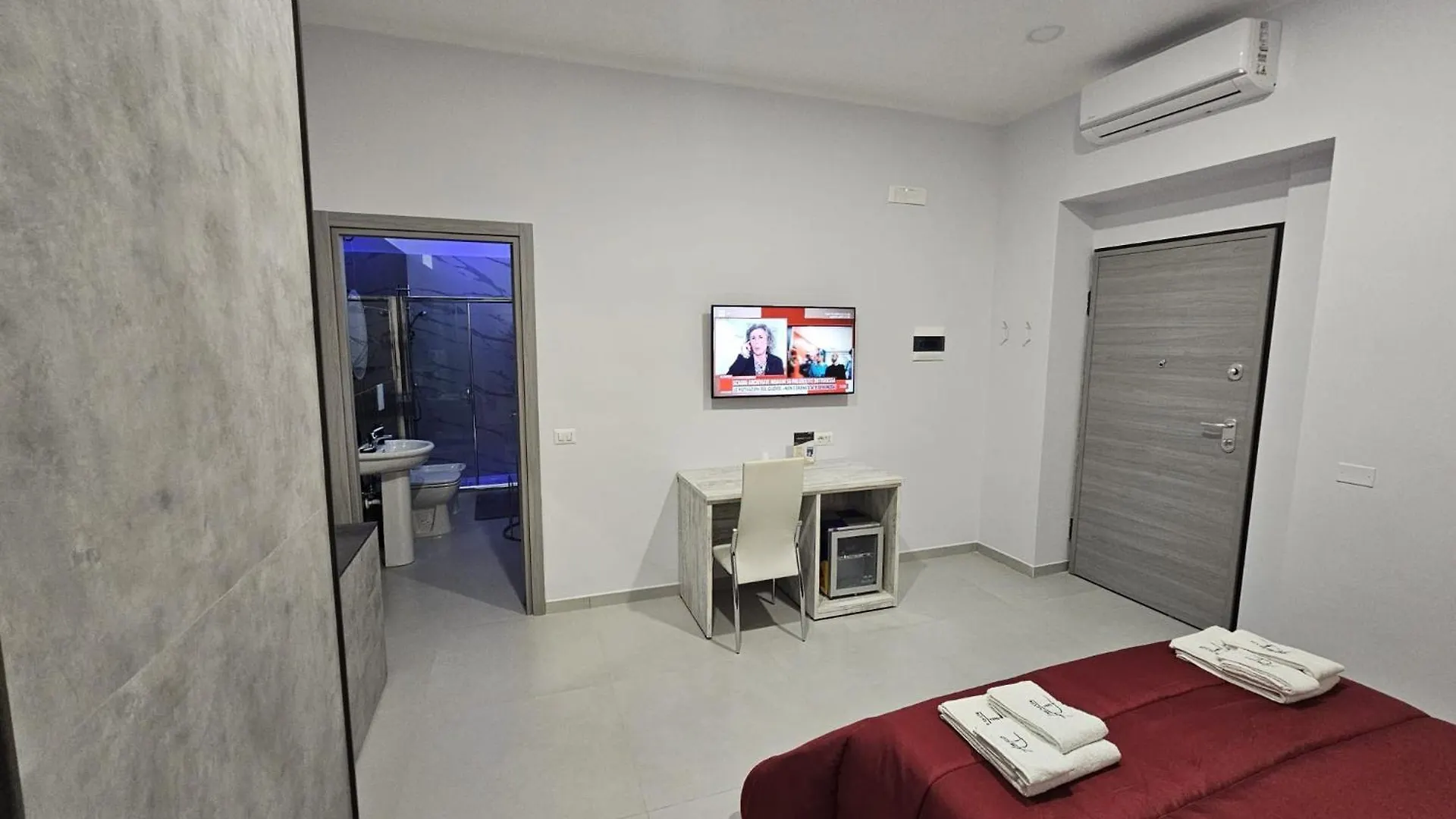 B&B Flair For Life Pomigliano d'Arco Bed and Breakfast